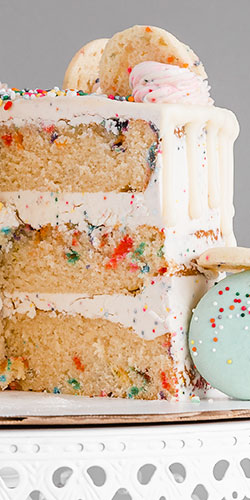 half-image-home-birthday-cake-01